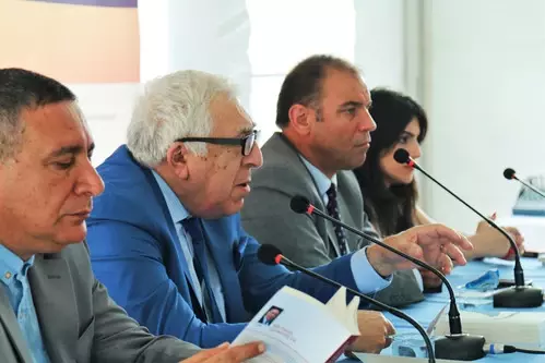 Kitap Günleri' 2. Gün Etkinliğinin Misafiri Anar Rızaev Oldu Kitap Günleri' 2. Gün Etkinliğinin Misafiri Anar Rızaev Oldu