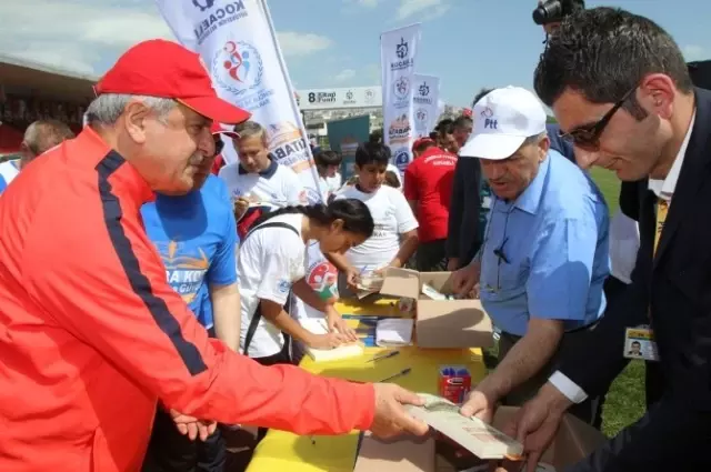 Kocaeli Büyükşehir Belediyesinden Hakkari'ye Kitap