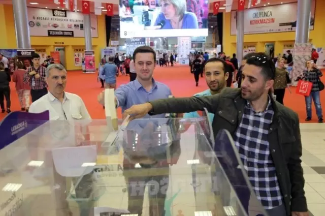 Kocaeli Büyükşehir Belediyesinden Hakkari'ye Kitap