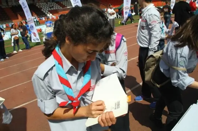 Kocaeli Büyükşehir Belediyesinden Hakkari'ye Kitap