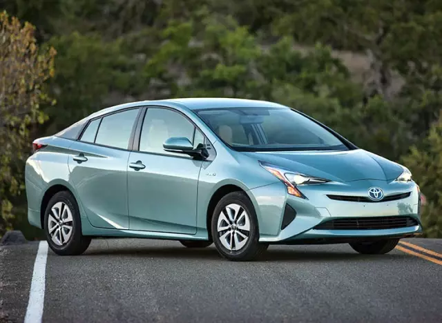En Verimli Melez Otomobil 2016 Toyota Prius!