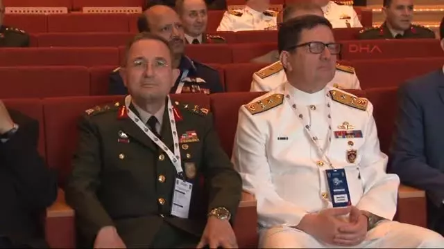 Harp Akademileri Komutanlığı'nda 'Uluslararası İlişkiler ve Güvenlik' Sempozyumu