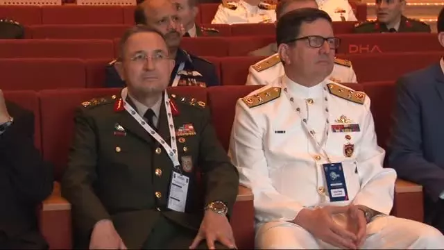 Harp Akademileri Komutanlığı'nda 'Uluslararası İlişkiler ve Güvenlik' Sempozyumu
