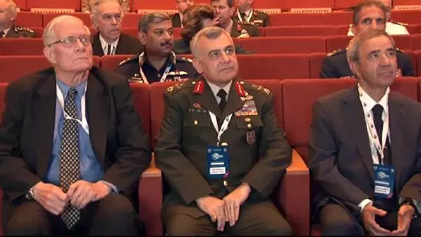 Harp Akademileri Komutanlığı'nda 'Uluslararası İlişkiler ve Güvenlik' Sempozyumu