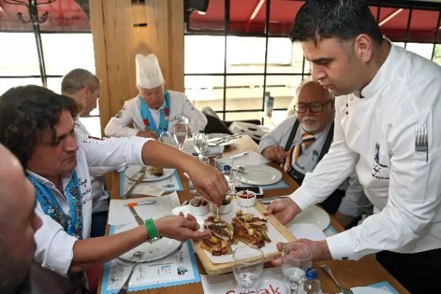 Usta Şefler Lezzetleri Yarıştırdı Usta Şefler Lezzetleri Yarıştırdı
