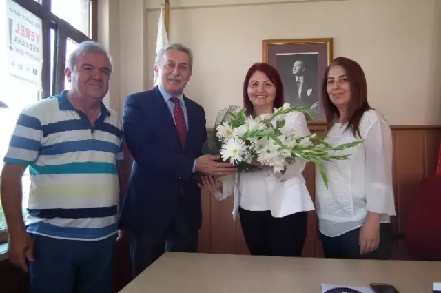 Muhasebecilerden Agc Başkanı Semra Şener'e Ziyaret Muhasebecilerden Agc Başkanı Semra Şener'e Ziyaret