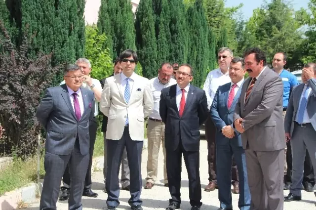 Bilecik Refik Arslan Öztürk Fen Lisesi'nde 4006 Bilim Fuarı Açıldı Bilecik Refik Arslan Öztürk Fen Lisesi'nde 4006 Bilim Fuarı Açıldı