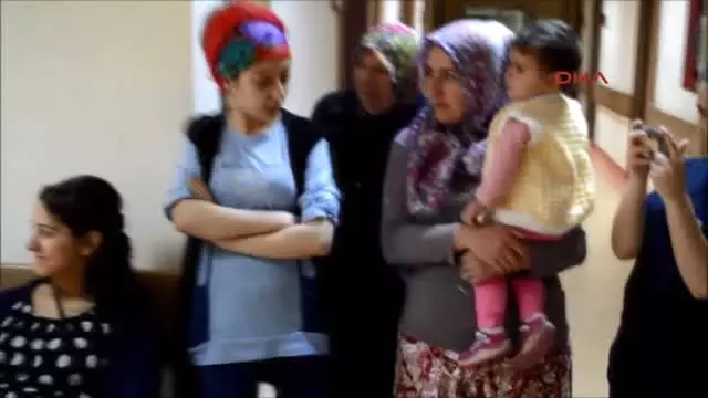 Ankara Öğrencilerden Hasta Çocuklarla Beyaz Meleklere Moral Ziyareti Ankara Öğrencilerden Hasta Çocuklarla Beyaz Meleklere Moral Ziyareti