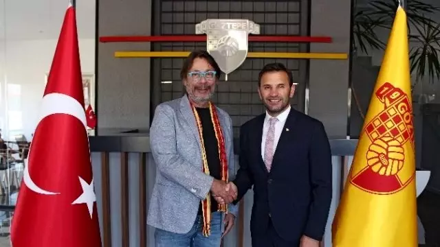 Göztepe, Okan Buruk'la Sözleşme İmzaladı Göztepe, Okan Buruk'la Sözleşme İmzaladı