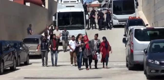 Elazığ'da Gözaltına Alınan Hdp ve Dbp'liler Adliye'ye Çıkarıldı