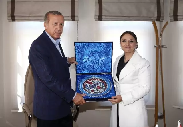 Cumhurbaşkanı Erdoğan'dan Ramazan Ayında Lüks İftar Uyarısı Cumhurbaşkanı Erdoğan'dan Ramazan Ayında Lüks İftar Uyarısı