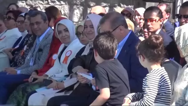 Erdoğan 'Çalışıyorum' Diye Annelikten İmtina Eden Kadın, Kadınlığını İnkar Ediyor Demektir Erdoğan 'Çalışıyorum' Diye Annelikten İmtina Eden Kadın, Kadınlığını İnkar Ediyor Demektir