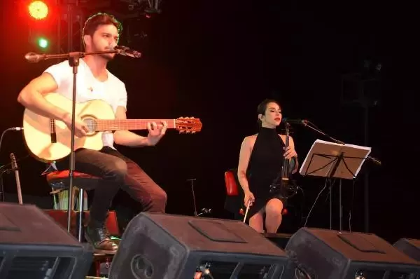 Mersin'de Burcu Güneş Rüzgarı Mersin'de Burcu Güneş Rüzgarı