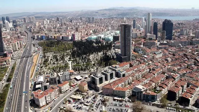 Altın Emlak Genel Müdürü: Konut Fiyatını, Havaalanı, Metro Yakınlığı Yükseltiyor Altın Emlak Genel Müdürü: Konut Fiyatını, Havaalanı, Metro Yakınlığı Yükseltiyor