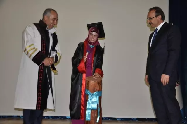 Mşü 8'inci Mezunlarını Verdi