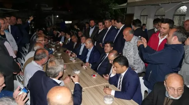 İftar, Teravih, Sahur Koşturuyor