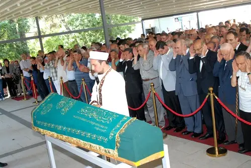 Hakkı Devrim'e Veda Hakkı Devrim'e Veda