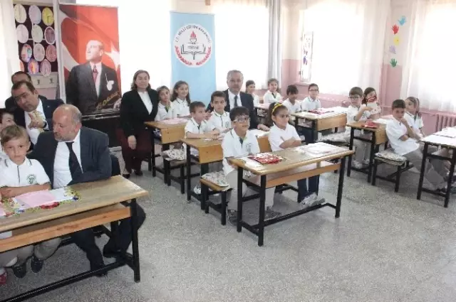 Edirne'de Öğrencilerin Karne Heyecanı