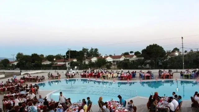 Kumluca'da Şehit Yakını ve Gazilere İftar Yemeği Kumluca'da Şehit Yakını ve Gazilere İftar Yemeği