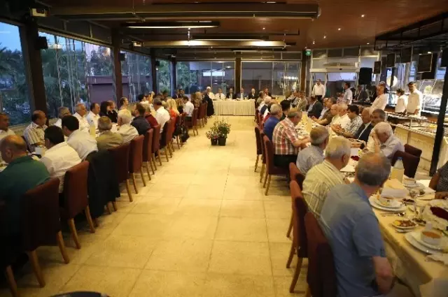 Karşıyaka'da Hoşgörü İftarı Karşıyaka'da Hoşgörü İftarı