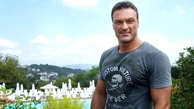 Eskişehirspor, Teknik Direktörlüğe Alpay Özalan'ı Getirdi Eskişehirspor, Teknik Direktörlüğe Alpay Özalan'ı Getirdi