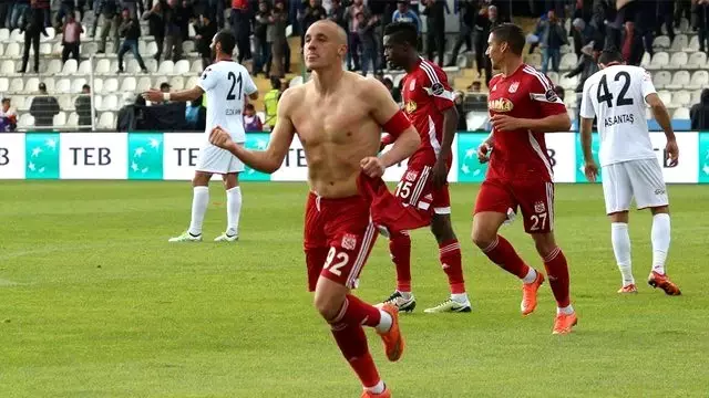 Fenerbahçe, Medicana Sivasspor’dan Aatıf Chahechouhe ile Anlaştı