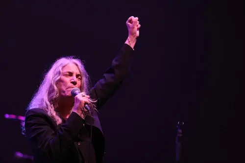Patti Smith, İstanbullu Hayranlarını Coşturdu