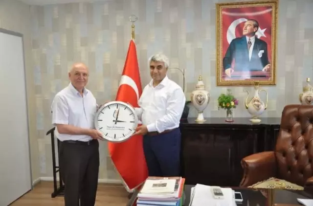Milas Kaymakamı Fuat Gürel'e Nezaket Ziyaretleri Milas Kaymakamı Fuat Gürel'e Nezaket Ziyaretleri