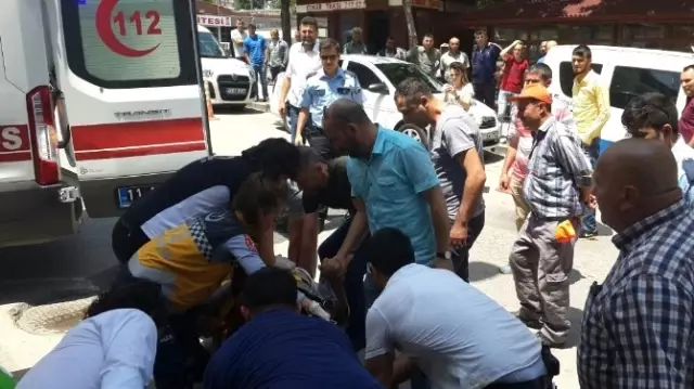 Berberde Aniden Fenalaşan Şahıs Hayatını Kaybetti Berberde Aniden Fenalaşan Şahıs Hayatını Kaybetti