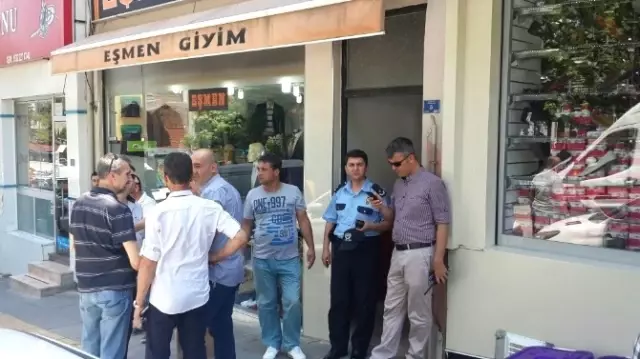 Berberde Aniden Fenalaşan Şahıs Hayatını Kaybetti Berberde Aniden Fenalaşan Şahıs Hayatını Kaybetti
