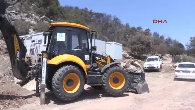 Antalya Kumluca'da Evi Yanan Ailelere Konteyner Evler Teslim Edildi Antalya Kumluca'da Evi Yanan Ailelere Konteyner Evler Teslim Edildi