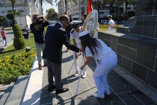 Kabotaj Bayramı'nda Halat Eğlencesi Kabotaj Bayramı'nda Halat Eğlencesi