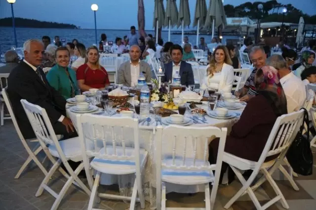 Urla Protokolü İftarda Buluştu