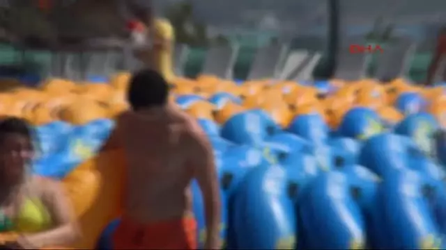 Aydın Kuşadası Adalanda'da İki Yeni Kaydırakla Uçarak Serinleme Keyfi