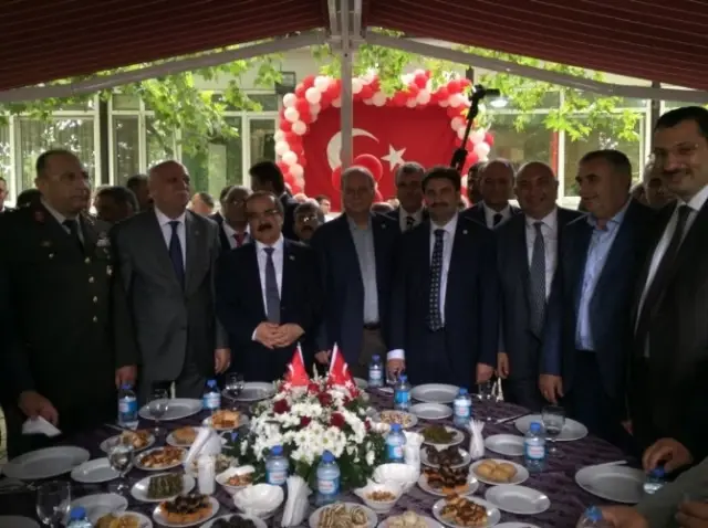 Sakarya Protokolü Bayramlaştı Sakarya Protokolü Bayramlaştı
