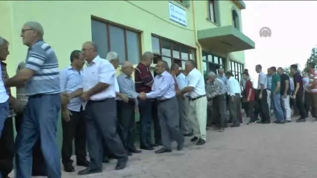 Yangın Bölgesinde Bayramlaşma Yangın Bölgesinde Bayramlaşma