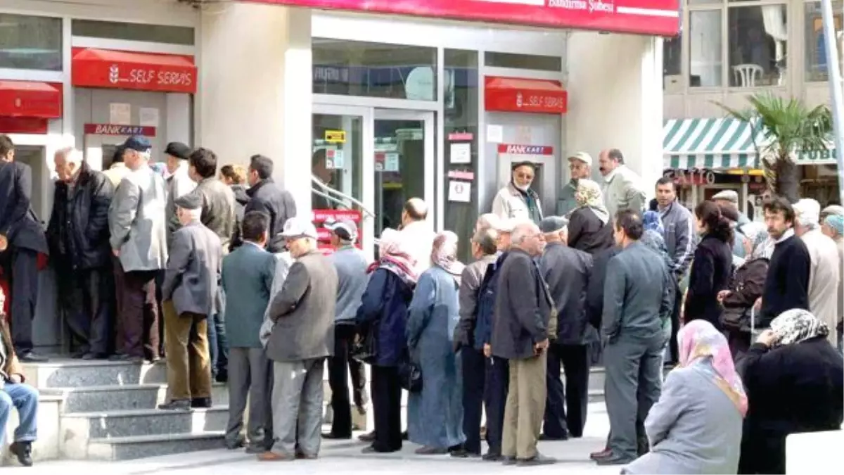 bankalar emekli promosyon odemeleri icin yarisiyor