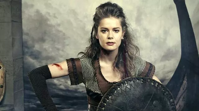 Burcu Biricik'in Hiç Bilmediğiniz Yönleri Burcu Biricik'in Hiç Bilmediğiniz Yönleri