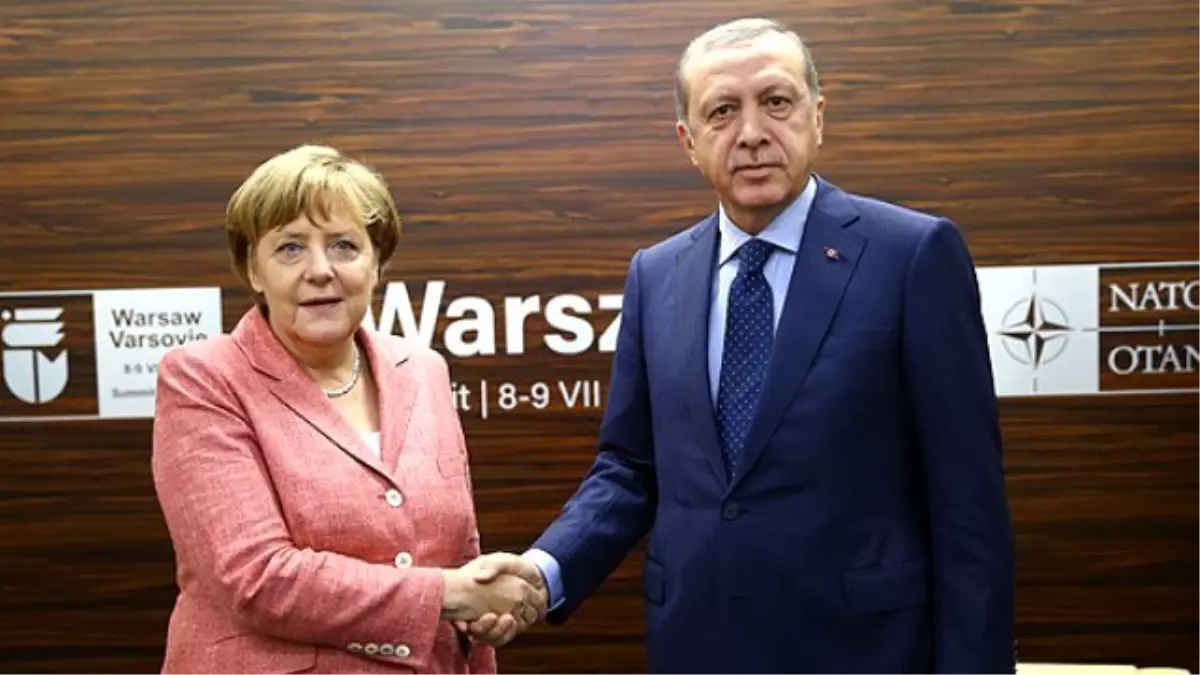 Erdoğan ve Merkel, İncirlik Üssü Konusunda Uzlaşamadı