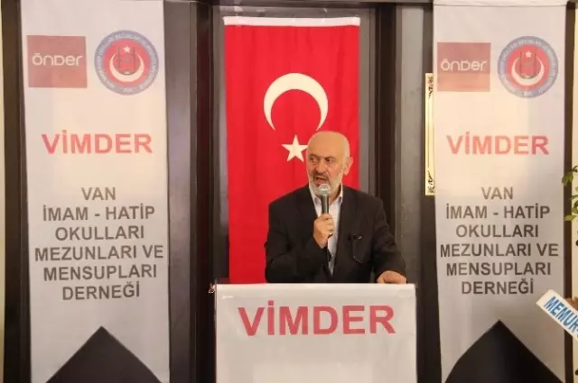 İmam Hatipliler 'Pilav Günü'nde Bir Araya Geldi İmam Hatipliler 'Pilav Günü'nde Bir Araya Geldi