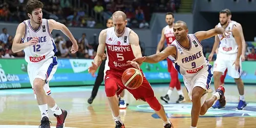 Milliler Fransa'ya Mağlup Oldu, Olimpiyat Hayali Son Buldu Milliler Fransa'ya Mağlup Oldu, Olimpiyat Hayali Son Buldu