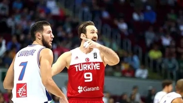 Milliler Fransa'ya Mağlup Oldu, Olimpiyat Hayali Son Buldu Milliler Fransa'ya Mağlup Oldu, Olimpiyat Hayali Son Buldu