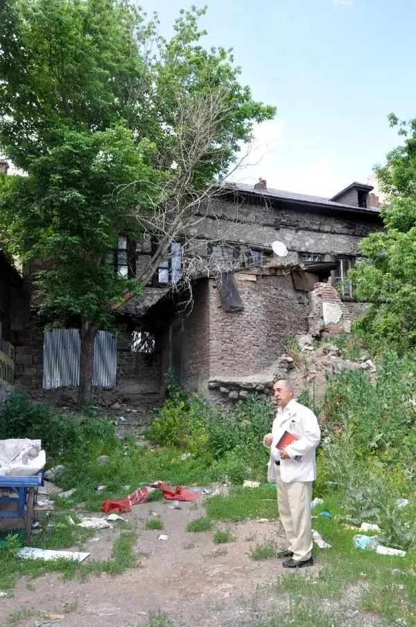 Erzurum'da Atatürk'ün Kullandığı Konak Kaderine Terk Edildi Erzurum'da Atatürk'ün Kullandığı Konak Kaderine Terk Edildi