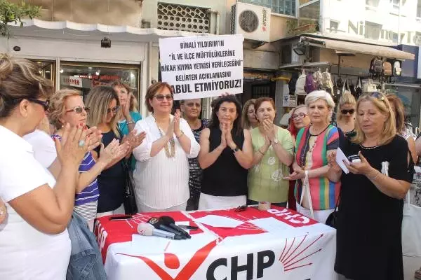Kadınlardan 'Müftüler Nikah Kıymasın' İmzası Kadınlardan 'Müftüler Nikah Kıymasın' İmzası