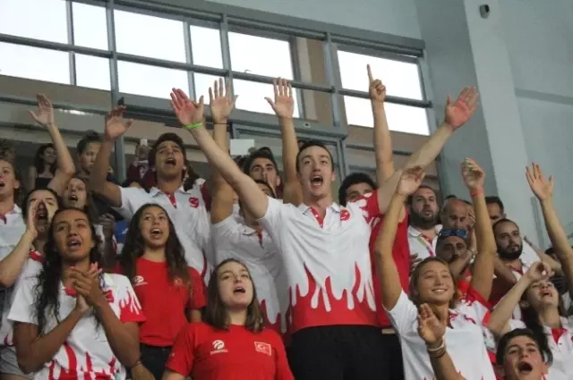 Şampiyon Jimnastikçi Ayşe Begüm Finalde Şampiyon Jimnastikçi Ayşe Begüm Finalde