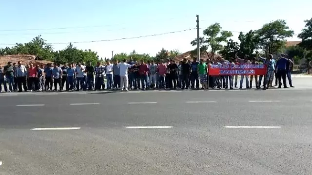 Petlas A.ş Lastik Fabrikası'nda Forklift Operatörleri 3 Gündür Eylemde Petlas A.ş Lastik Fabrikası'nda Forklift Operatörleri 3 Gündür Eylemde