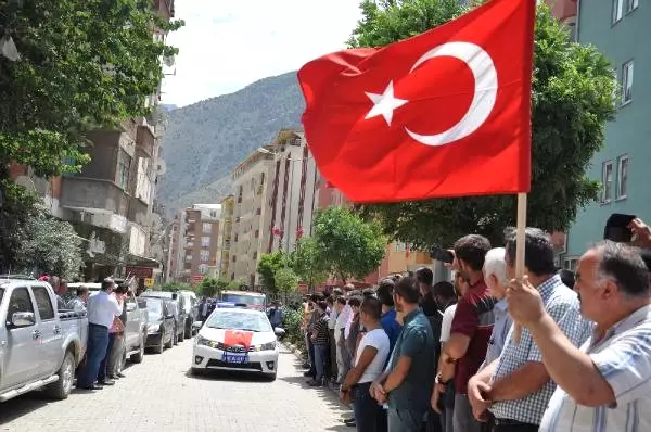 Şehit Özel Hareket Şube Müdürü, Artvin'de Son Yolculuğuna Uğurlandı Şehit Özel Hareket Şube Müdürü, Artvin'de Son Yolculuğuna Uğurlandı