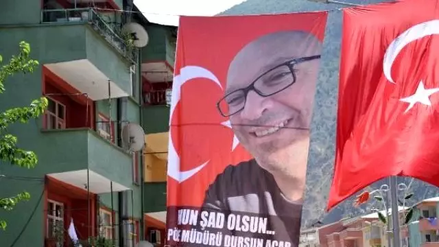 Şehit Özel Hareket Şube Müdürü, Artvin'de Son Yolculuğuna Uğurlandı Şehit Özel Hareket Şube Müdürü, Artvin'de Son Yolculuğuna Uğurlandı