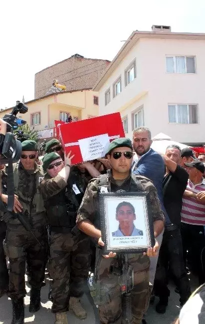 Şehit Komiser Yardımcısı Cennet Yiğit Bir Ay Sonra Nişanlanacaktı