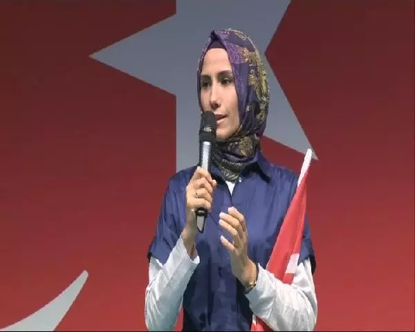 Bilal Erdoğan: Bizler Türkiye Ailesine Doğan Kardeşlermişiz Bilal Erdoğan: Bizler Türkiye Ailesine Doğan Kardeşlermişiz